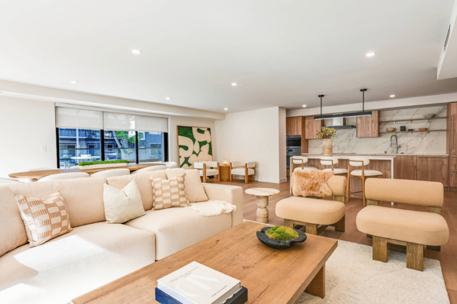A Refined Modern Residence For Sale Near Beverly Hills’ Golden Triangle