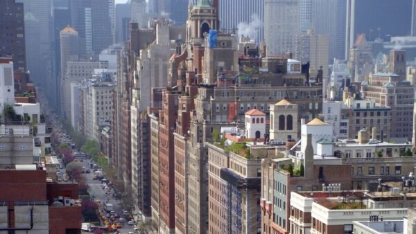 Flexible Finance Seals Lease Deal at 300 Park Ave.