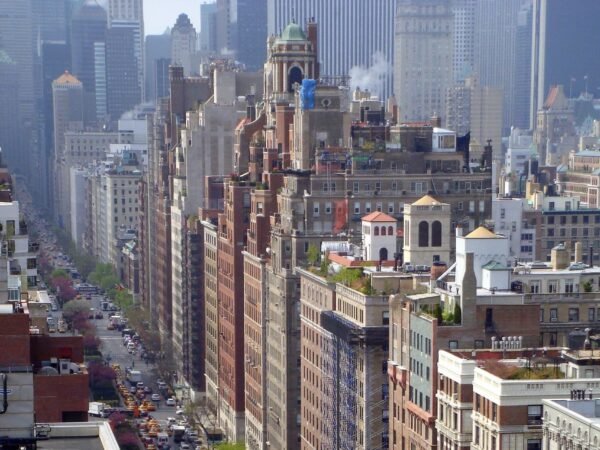 Flexible Finance Seals Lease Deal at 300 Park Ave.