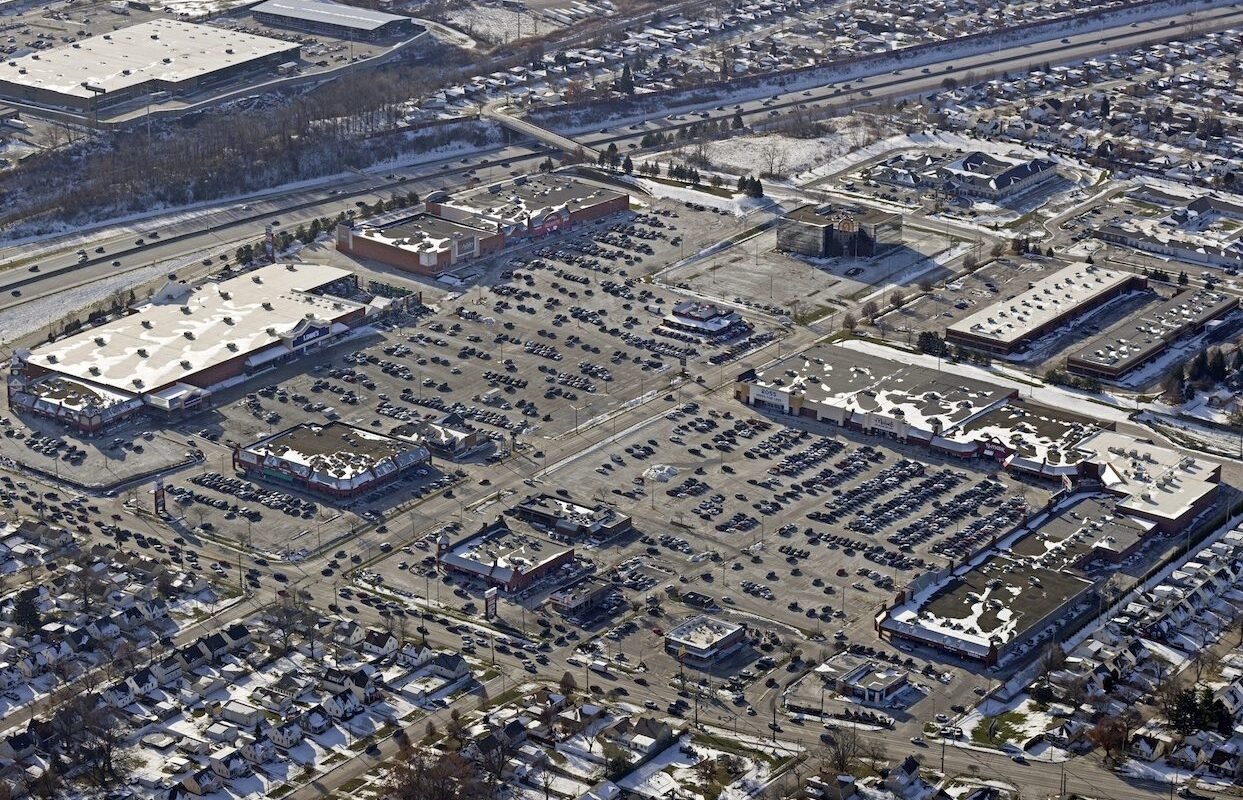 RCG Ventures Buys Cleveland Shopping Center