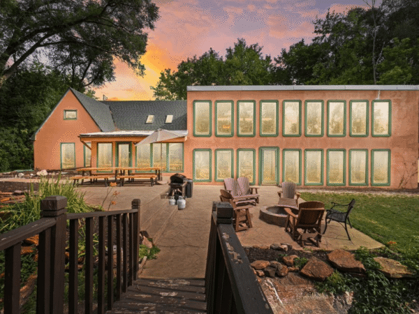 Wisconsin Home On 17 Acres With Indoor Pool (PHOTOS)