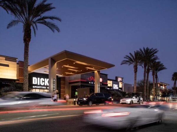 Pacific Retail JV Buys 2 MSF Los Angeles Mall