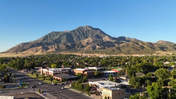 The Agency Arrives in Nephi, Utah