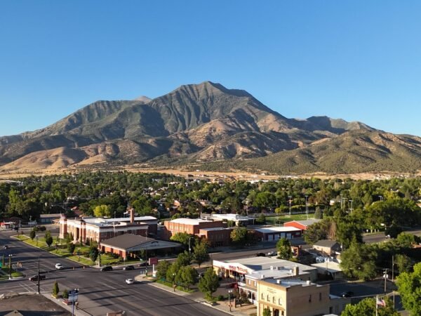 The Agency Arrives in Nephi, Utah