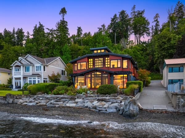 Cayman Islands to Quebec: Homes for Sale Under M 