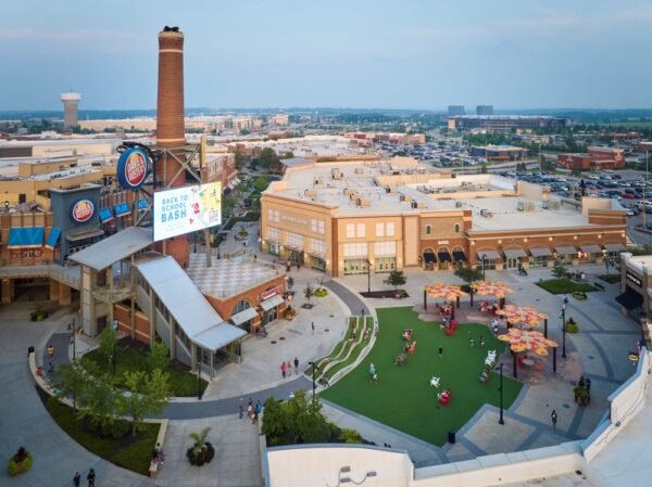 Tanger Buys Kansas City Retail for 0M