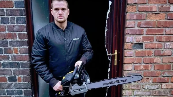 Nigel Farage debates buy-to-let crisis with ‘chainsaw’ landlord Samuel Leeds