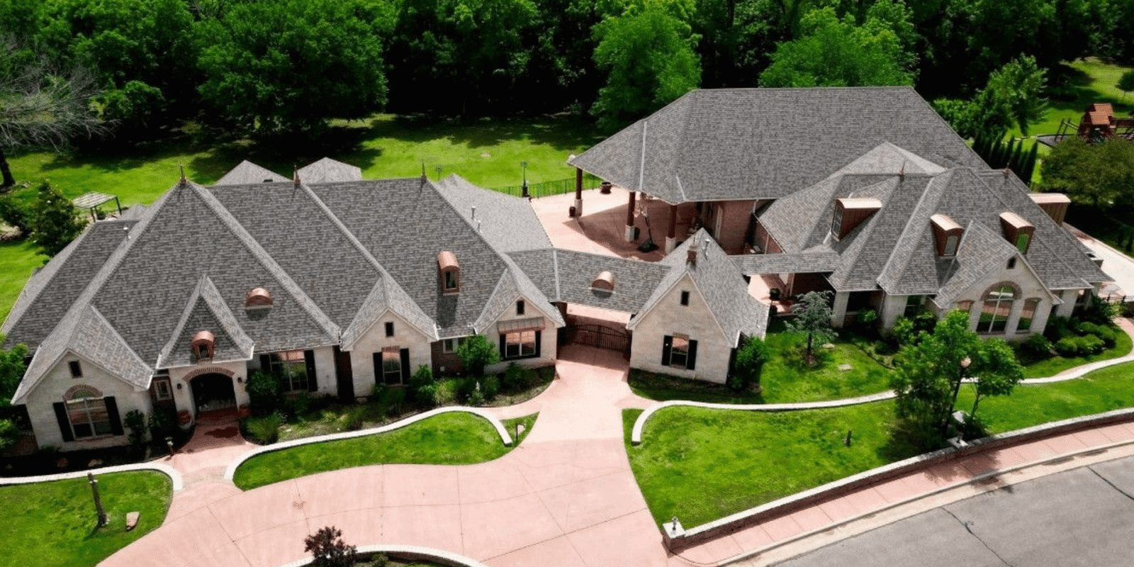 Oklahoma Estate With An Indoor Pool (PHOTOS)