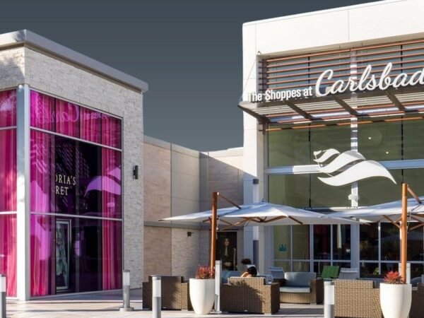 Steerpoint Buys 727 KSF of Retail in San Diego 