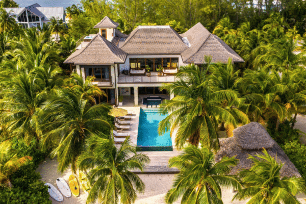 Kempa Kai—A Beachfront Retreat in Grand Cayman, BWI
