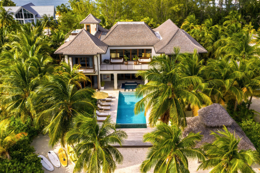 Kempa Kai—A Beachfront Retreat in Grand Cayman, BWI