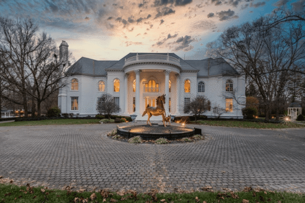 35 Acre Equestrian Estate In Evansville, Indiana (PHOTOS)