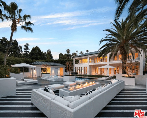 Floyd Mayweather’s Former Beverly Hills Home (PHOTOS)
