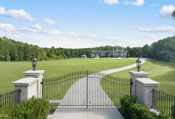.5 Million North Carolina Home On 14 Acres (PHOTOS)
