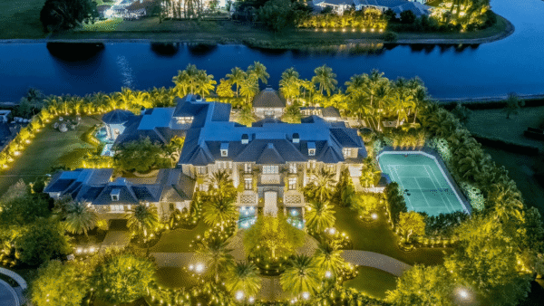 Mark Wahlberg Buys  Million Florida Home (PHOTOS)