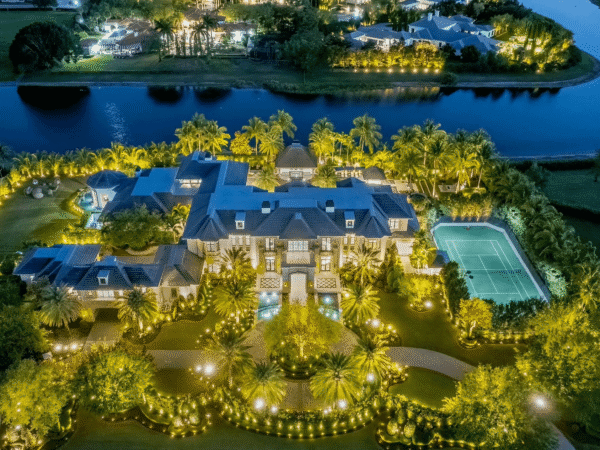 Mark Wahlberg Buys  Million Florida Home (PHOTOS)