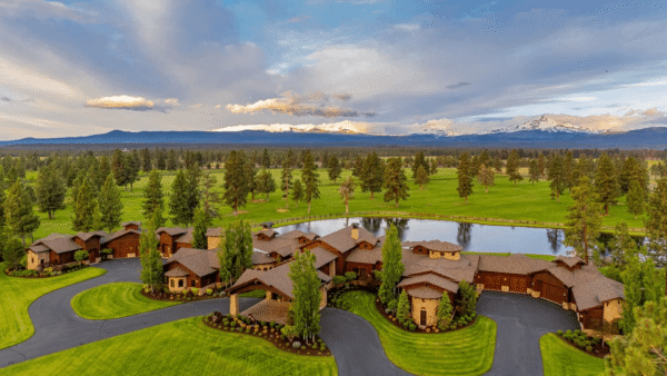 Incredible 188-Acre Equestrian Estate In Oregon (PHOTOS)