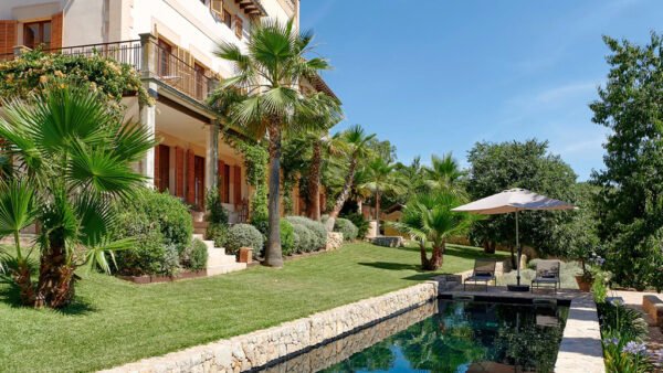A Rare Fusion of Cuban Art Deco and Modern Grandeur Comes to Market in Mallorca