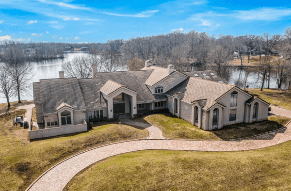 Waterfront Home In Indiana With Indoor Pool (PHOTOS)