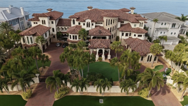 Incredible Beachfront Estate In Belleair Shores, Florida (PHOTOS) Incredible Beachfront Estate In Belleair Shores, Florida (PHOTOS)