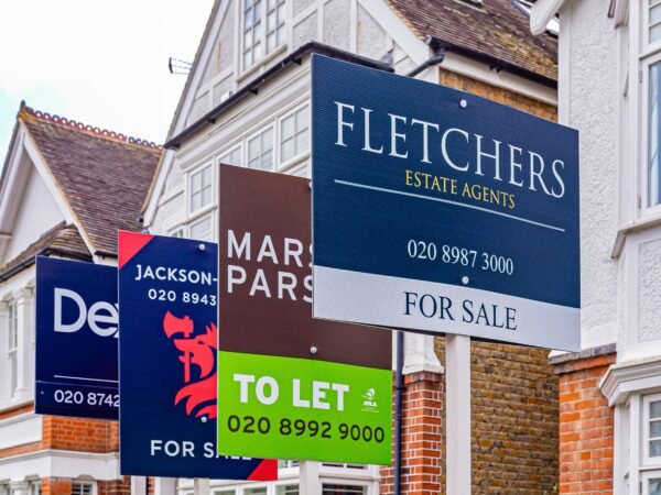 Is the traditional ‘for sale’ board on its way out?