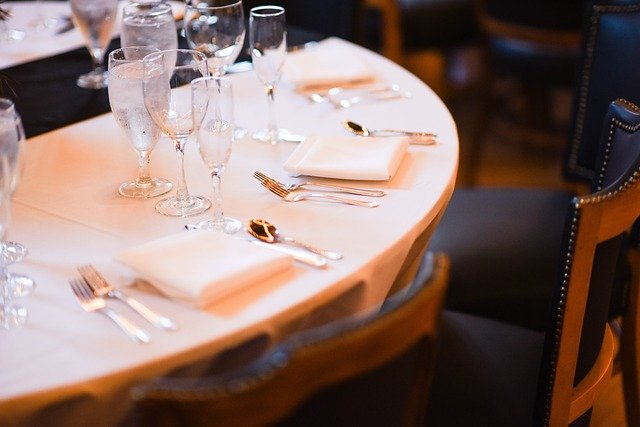 Estate agency networking dinner returns