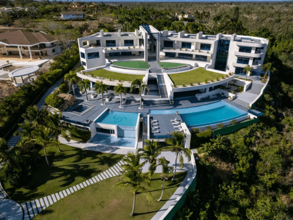 Modern Mega Home In The Dominican Republic (PHOTOS)