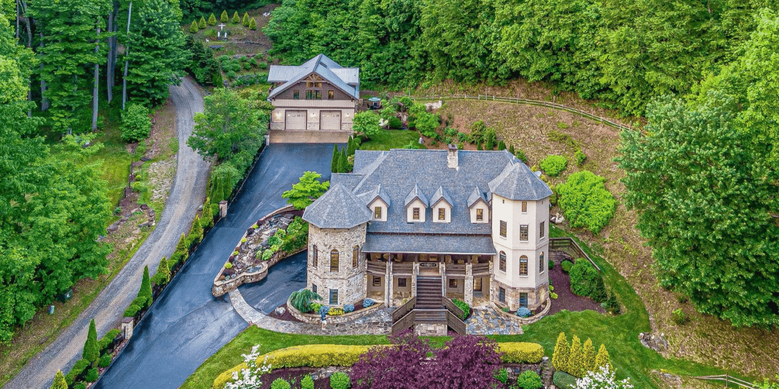 Mountainside Estate In North Carolina (PHOTOS)