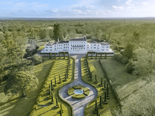£40 Million Mega Home In Surrey, England (PHOTOS)