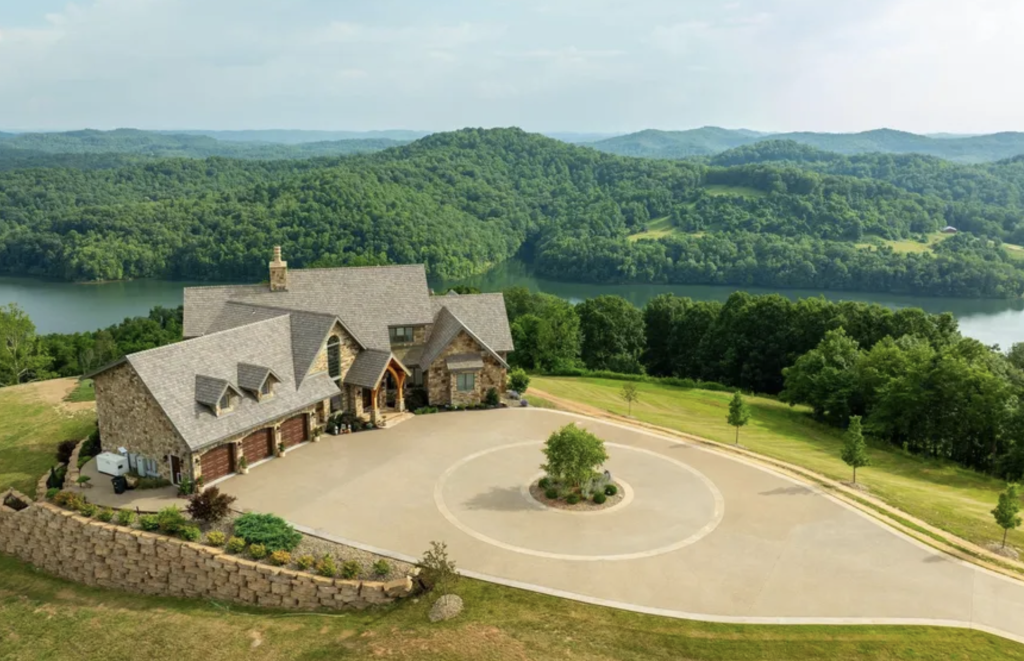 150 Acre Estate In Horner, West Virginia (PHOTOS)