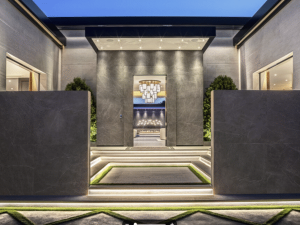 Kylie Jenner Lists Los Angeles Home For  Million (PHOTOS)