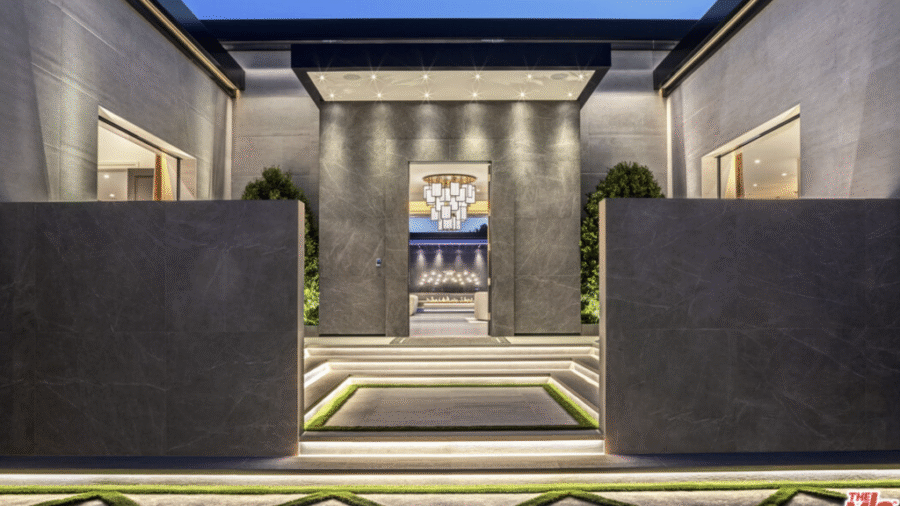 Kylie Jenner Lists Los Angeles Home For  Million (PHOTOS)
