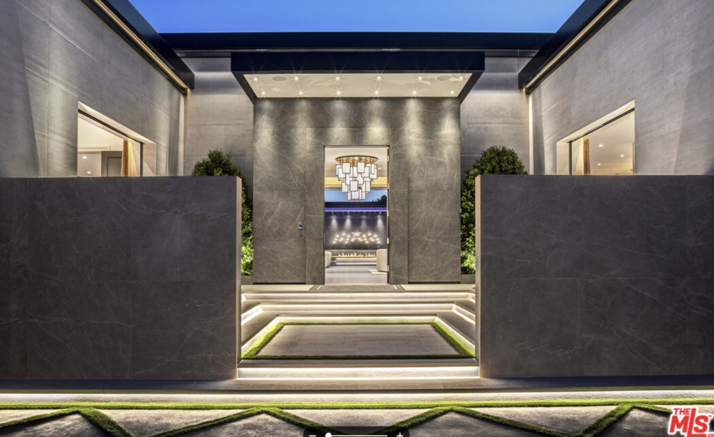 Kylie Jenner Lists Los Angeles Home For  Million (PHOTOS)