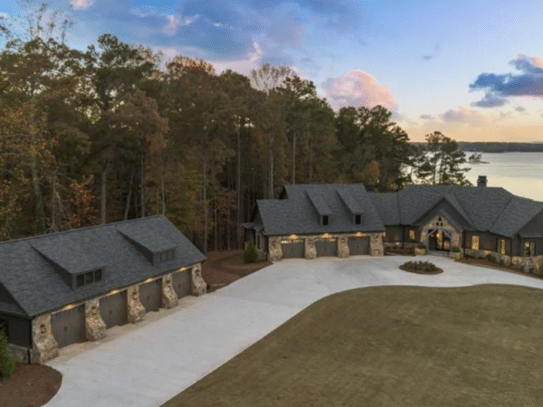 Lakefront Estate In Georgia With 3 Kitchens (PHOTOS)