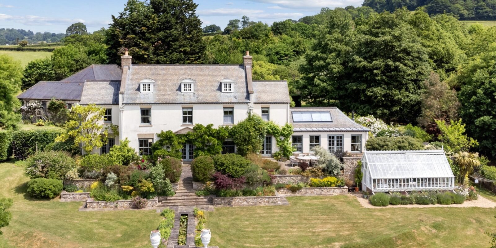 Post-Budget confidence lifts country house market, says Strutt & Parker