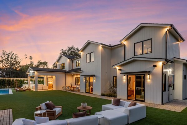 An Encino Sanctuary Built for Balance
