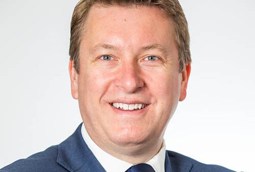 Conveyancers back regulation of estate agents in home-buying overhaul