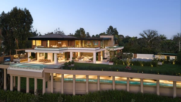 A Masterclass in Modern Opulence and Holistic Wellness A Masterclass in Modern Opulence and Holistic Wellness