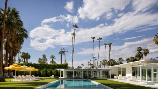 An Architectural Jewel with a Hollywood Pedigree in the Heart of Palm Springs