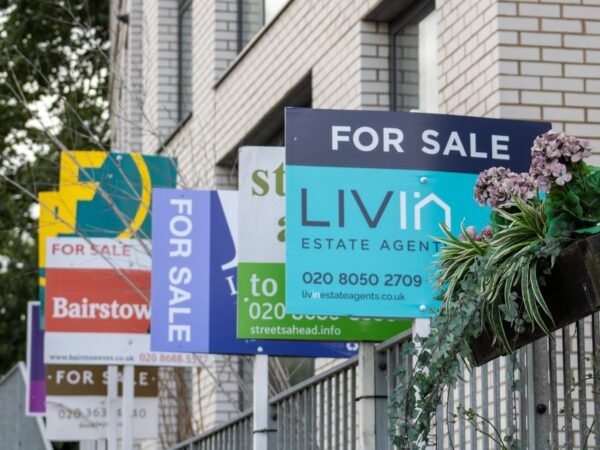 Estate agents start 2026 strong as buyer enquiries, viewings and offers rise