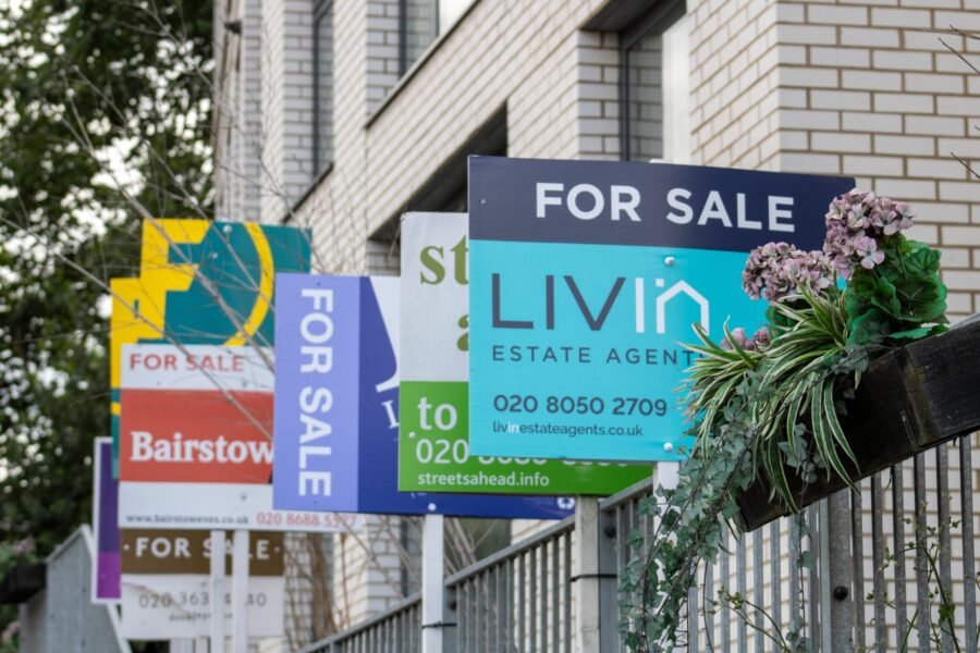 Estate agents start 2026 strong as buyer enquiries, viewings and offers rise