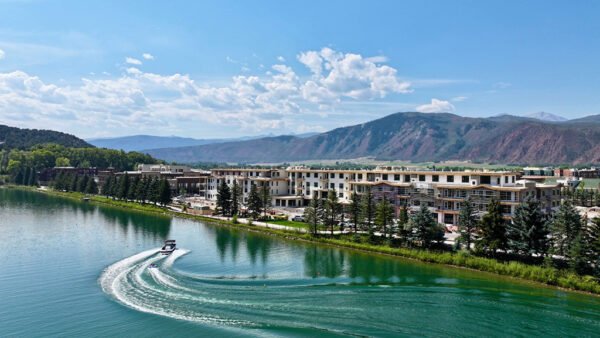 Mountain Elegance Reigns at Members-Only Kodiak Club Residences Mountain Elegance Reigns at Members-Only Kodiak Club Residences