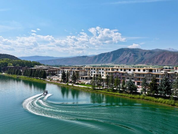 Mountain Elegance Reigns at Members-Only Kodiak Club Residences Mountain Elegance Reigns at Members-Only Kodiak Club Residences