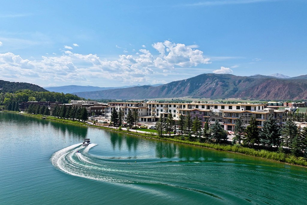 Mountain Elegance Reigns at Members-Only Kodiak Club Residences Mountain Elegance Reigns at Members-Only Kodiak Club Residences