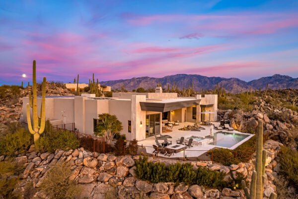 A Secluded Desert Sanctuary Meets Golfer’s Paradise in Arizona’s Stone Canyon Club