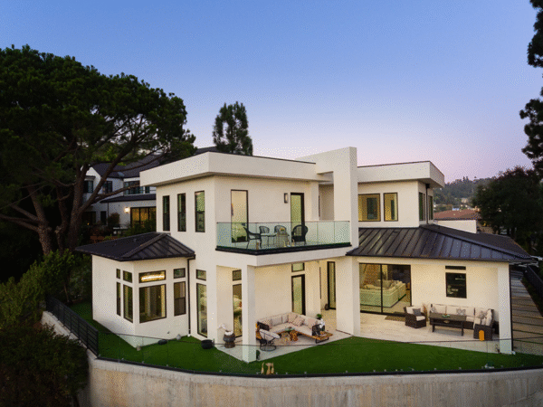 A Cutting-Edge Architectural Retreat in the Hills of Bel Air