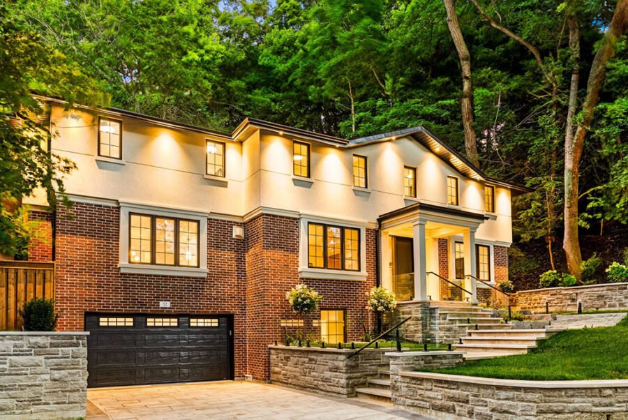 A Stately Retreat on One of Toronto’s Most Prestigious Streets