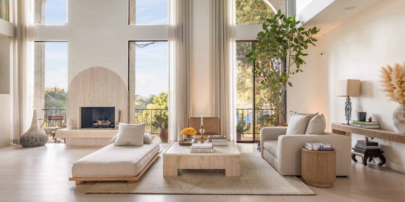 A Grand, Turnkey Sanctuary in Beverly Hills