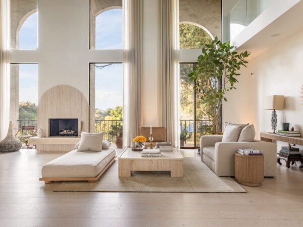 A Grand, Turnkey Sanctuary in Beverly Hills