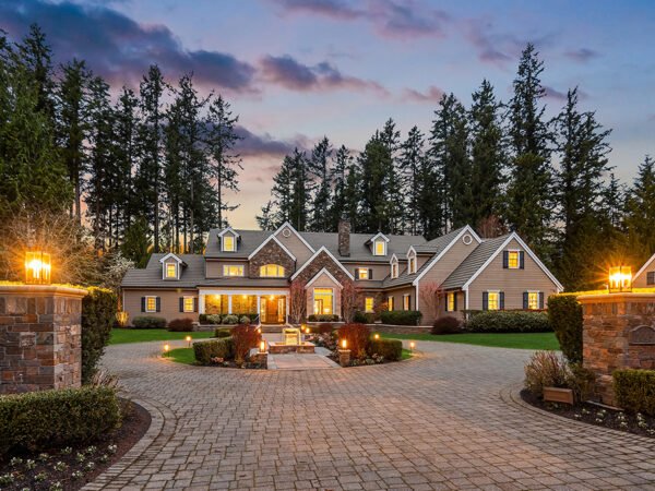 A Gorgeous Gated Retreat in Washington State